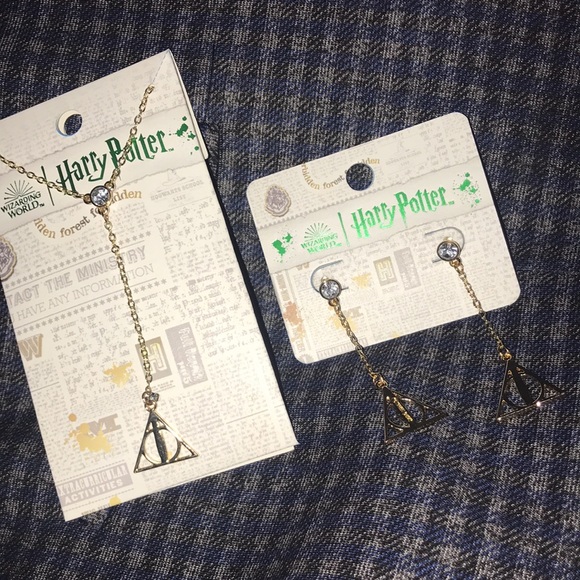 Harry Potter Hidden Forest Necklace and Earrings Set NWT - Picture 7 of 12